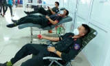 Chiến sĩ Cảnh sát cơ động hiến máu trực tiếp tại bệnh viện vùng