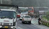 Va chạm với xe tải, hai người trên ô tô khách thương vong