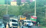 Xe khách và xe tải tông nhau trên quốc lộ 14, nhiều người bị thương