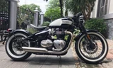 Triumph Bobber với diện mạo cổ điển của biker Sài Gòn