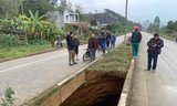 'Hố tử thần' sụt lún lan rộng, Bắc Kạn lên phương án di dời 21 hộ dân