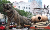 Linh vật Hổ Nhâm Dần đã xuất hiện trên đường hoa Nguyễn Huệ
