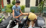 Cảnh sát vây ráp truy bắt hơn 100 'quái xế' 