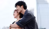 ‘Cặp đôi tình chị em’ vừa hài hước vừa kịch tính, gây tò mò của phim Tết này lộ diện, dân mạng rần rần vì ‘cảnh nóng’