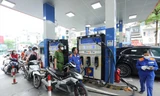 Doanh nghiệp bán lẻ xăng dầu vẫn chịu nhiều thiệt thòi vì cơ chế điều hành còn những bất cập Ảnh: Như ý