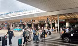 Sân bay Tân Sơn Nhất đông nghẹt