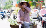 Theo Trung tâm Dự báo Khí tượng Thủy văn Trung ương, tại thủ đô Hà Nội nắng nóng xuất hiện với nhiệt độ cao nhất ngày 37-39 độ. Thời gian có nhiệt độ trên 35 độ khoảng từ 10-17h.