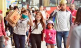Người dân ùn ùn đổ về Thủ đô sau kỳ nghỉ lễ