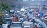 Giao thông Thủ đô 'căng như dây đàn' trong ngày làm việc cuối cùng 
