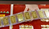 Giá vàng nhẫn tăng dữ dội, SJC diễn biến 'lạ'