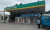Cạn kiệt xăng dầu: Nhiều nơi 'cháy' hàng, chỉ bán 20.000 đồng/lượt