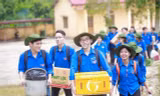 Cảm động màu áo xanh tình nguyện sống vì cộng đồng