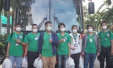 Tình nguyện viên tham gia đội hình 'Tổng đài viên' và mô hình 'taxi chuyển bệnh'