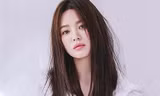 Bị chỉ trích và yêu cầu cách ly, Song Hye Kyo trên báo Thái gây 'bão mạng'