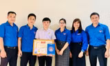 Trao Huy hiệu Tuổi trẻ dũng cảm cho nam sinh cứu người đuối nước
