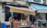 Nhiều chợ cóc, chợ tạm ở TP HCM lơ là phòng dịch COVID-19