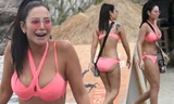 Ca sĩ Tulisa diện bikini nóng bỏng hết nấc
