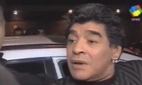Maradona giờ nói năng chậm và khó diễn đạt.