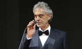 Danh ca mù Andrea Bocelli.