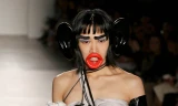 Người mẫu hoá khỉ trên sàn diễn thời trang gây 'sốc'