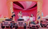 'Bóc giá' đồ hiệu bạc tỉ của Lisa (BlackPink) trong MV Ice Cream