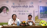 Nhà văn Nguyễn Nhật Ánh nhận 10 giải thưởng Best seller 