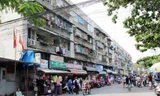 TPHCM: Dân sống ở chung cư xuống cấp được nhận tiền tạm cư