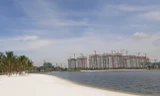 Trung tâm Hà Nội đối mặt với ô nhiễm, khói bụi, kẹt xe khiến người dân có hu hướng tìm mua nhà ở ngoài nội đô để hưởng không gian sống trong sạch