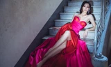 Body nuột nà và đôi chân 'cực phẩm' 1m22 của Miss World Vietnam Lương Thùy Linh
