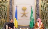 Thái tử Ả-rập Xê-út Mohammed Bin Salman gặp Tổng thống Ukraine Volodymir Zelensky tại Jeddah tháng 6/2024. (Ảnh: Reuters)