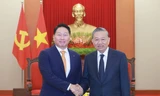 Tổng Bí thư Tô Lâm tiếp Chủ tịch Tập đoàn SK Chey Tae-won. (Ảnh: TTXVN)