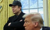 Tỷ phú Elon Musk trong một dịp đứng cạnh Tổng thống Donald Trump tại Nhà Trắng. (Ảnh: Reuters)