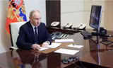 Tổng thống Nga Vladimir Putin chủ trì cuộc họp nội các trực tuyến ngày 4/6. (Ảnh: Sputnik)