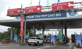 Cận cảnh thu phí không dừng ETC tại cao tốc Cầu Giẽ - Ninh Bình