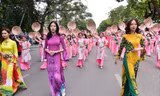 Lễ hội áo dài 2022 được tổ chức mới đây với kỳ vọng tạo điểm nhấn thu hút du khách đến với Hà Nội 