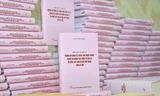 Ra mắt cuốn sách về đường lối quân sự, chiến lược quốc phòng của Tổng Bí thư Nguyễn Phú Trọng Ảnh: KỲ SƠN