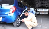 Nhiều trung tâm đăng kiểm vẫn xảy ra tình trạng ùn tắc