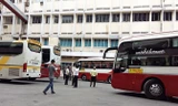 Bến xe khách được lập trái quy hoạch, chạy xe tuyến cố định dưới danh nghĩa xe hợp đồng. Ảnh Zing