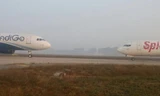 Máy bay IndiGo và SpiceJet đối đầu nhau tại New Delhi. Ảnh: HT.