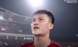 Hình ảnh Công Vinh khóc vì xúc động trong nghi lễ hát Quốc ca trước khi bước vào trận đấu với Indonesia. Ảnh: cắt từ màn hình.