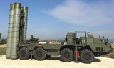 Hệ thống tên lửa phòng không S-400. Ảnh: Sputnik.