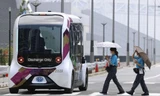Xe buýt tự động của Toyota gây tai nạn trong làng vận động viên Paralympic