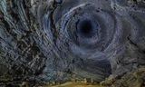 Kỳ lạ vòng xoáy như mắt bão trong hang động ở Quảng Bình