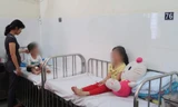 11 trẻ nghi ngộ độc nặng do bánh mì chà bông đã qua cơn nguy kịch
