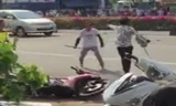Truy bắt tên cướp xe máy vung mã tấu đuổi chém người dân