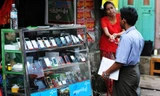 Cơn sốt điện thoại di động ở Myanmar