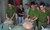 Số mực khô giả bị cơ quan công an thu giữ