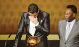 Ronaldo khóc khi nhận giải. Ảnh: Getty Images