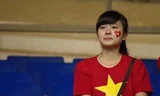 Nữ CĐV đáng yêu bật khóc vì U19 Việt Nam gây sốt mạng