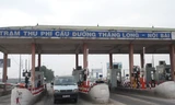  Theo Tổng cục Đường bộ Việt Nam, trạm thu phí cầu đường Thăng Long - Nội Bài đã hoạt động được 3 năm, nên việc tăng phí là hợp lý, nhưng chỉ được tăng 1,5 lần. Ảnh: Trọng Đảng